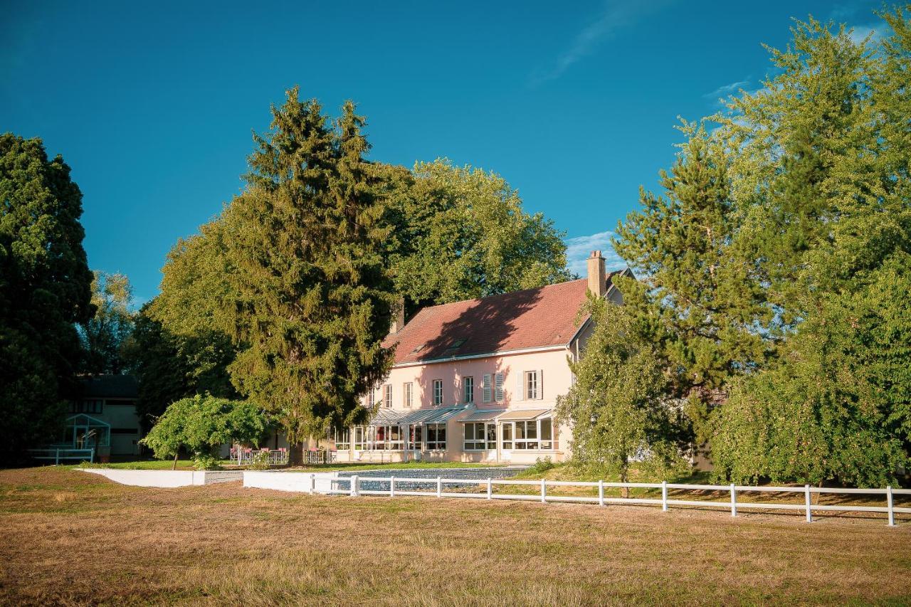 Logis Auberge Du Port Bazeilles Exterior foto